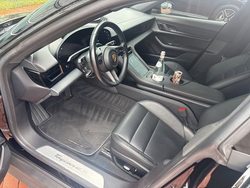 Used 2021 Porsche Taycan 4S image 5