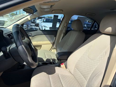 Used 2012 Ford Fusion SE image 17