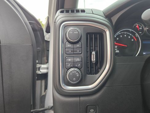 Used 2020 Chevrolet Silverado 1500 RST image 19
