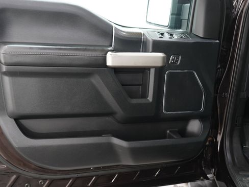 Used 2018 Ford F150 Lariat w/ Equipment Group 502A Luxury AWD/4WD image 17