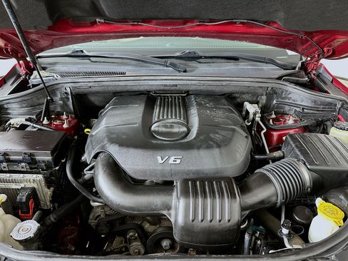 Used 2014 Jeep Grand Cherokee Laredo w/ 18" Wheel & 8.4" Radio Group image 30