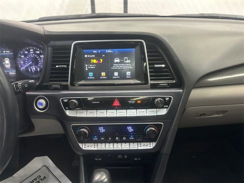 Used 2019 Hyundai Sonata Limited image 30