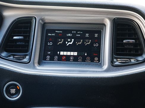 Used 2022 Dodge Challenger R/T w/ Blacktop Package image 15