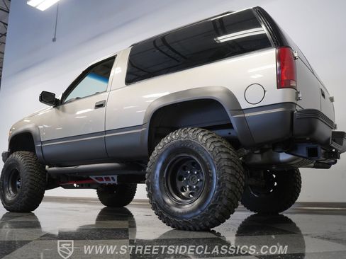 Used 1999 Chevrolet Tahoe 4WD 2-Door w/ Preferred Equipment Group image 29