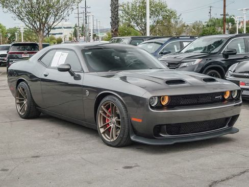 Used 2020 Dodge Challenger SRT Hellcat RWD image 3