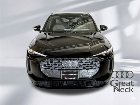 Certified 2025 Audi Q5 2.0T Premium w/ Convenience Package image 21