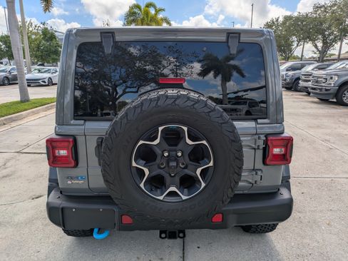 Used 2023 Jeep Wrangler Unlimited Rubicon 4xe w/ Steel Bumper Group AWD/4WD image 5