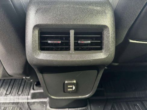 Used 2022 GMC Terrain SLE w/ Driver Convenience Package image 48