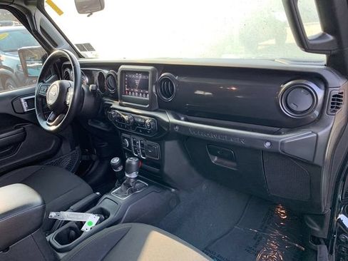 Used 2022 Jeep Wrangler Unlimited Sport AWD/4WD image 12