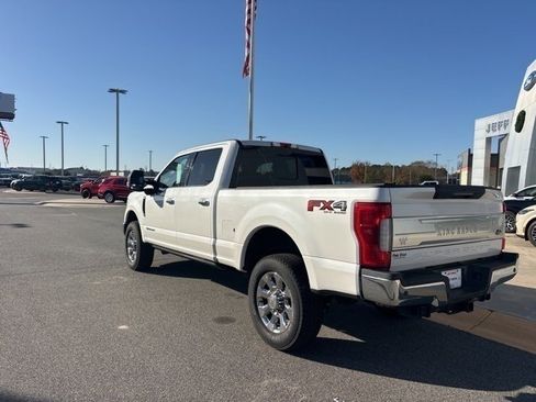 Used 2019 Ford F250 King Ranch w/ King Ranch Ultimate Package image 3