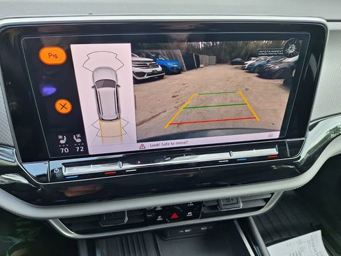 New 2026 Volkswagen Atlas Peak Edition image 16