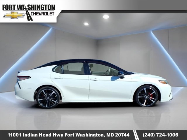Used 2019 Toyota Camry XSE w/ Navigation Package FWD image 2