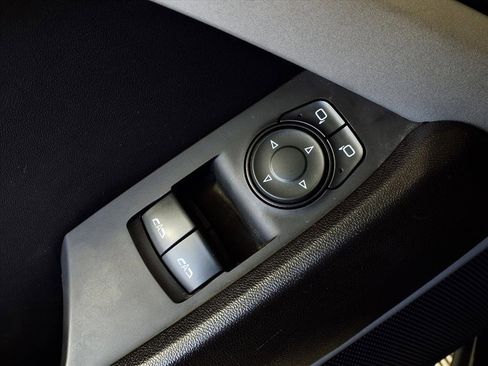 Used 2021 Chevrolet Camaro LT image 25