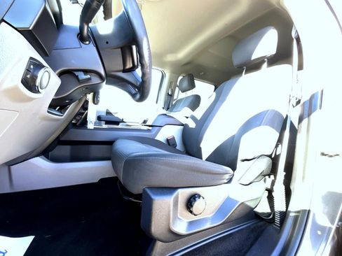 Used 2017 Ford F150 XL w/ Equipment Group 101A Mid image 11