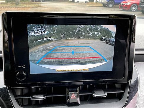 Used 2023 Toyota Corolla SE image 13