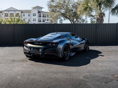 Used 2020 Ferrari F8 Tributo image 3