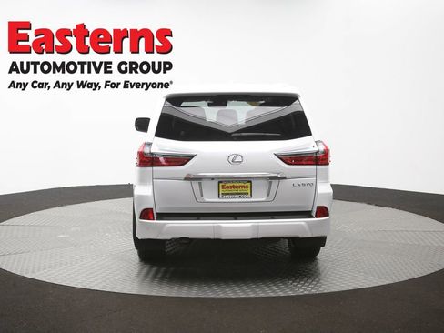 Used 2018 Lexus LX 570 4WD w/ Luxury Package image 47