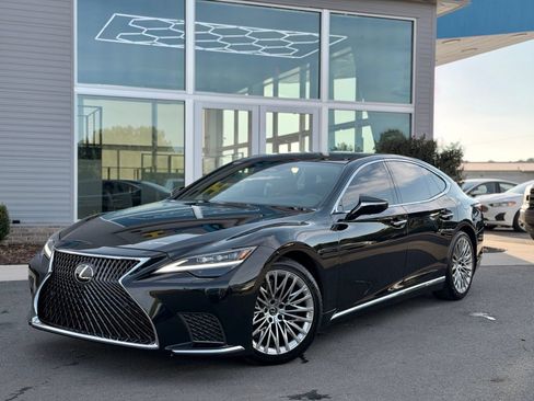 Used 2024 Lexus LS 500 w/ Interior Upgrade Package RWD image 2