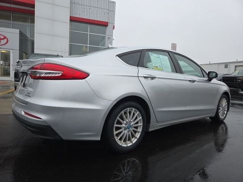 Used 2019 Ford Fusion SE image 7