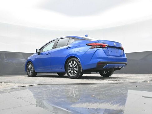 Used 2021 Nissan Versa SV image 32