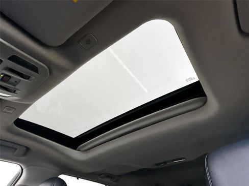 New 2026 Toyota Highlander Limited image 6