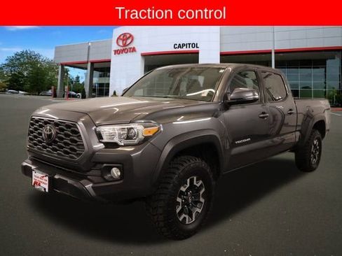 Used 2022 Toyota Tacoma TRD Off-Road image 9