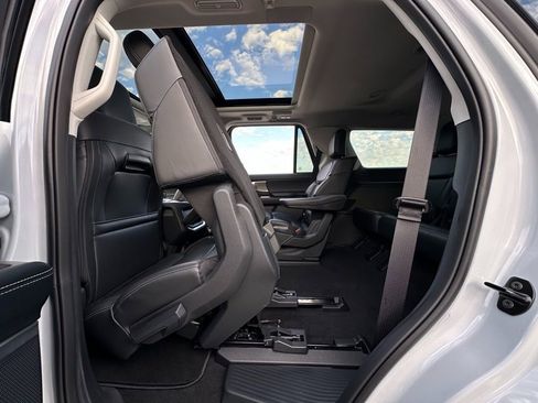 New 2025 Ford Expedition Platinum w/ Driver's Package image 72