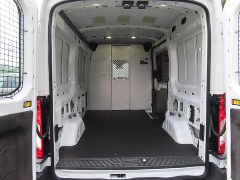 Used 2017 Ford Transit 150 130 Medium Roof RWD image 13