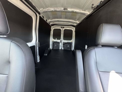 New 2026 Ford Transit 250 148 Medium Roof w/ Load Area Protection Package RWD image 24