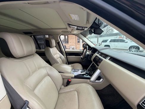 Used 2019 Land Rover Range Rover HSE image 12