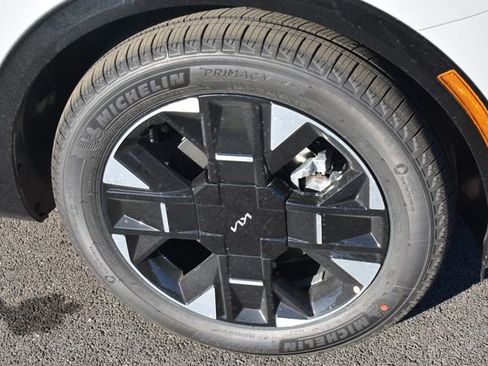 New 2026 Kia Sportage SX FWD image 12