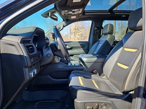 Used 2022 GMC Yukon AT4 image 13