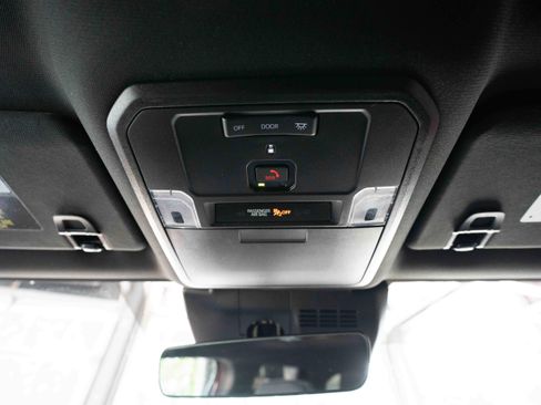 Used 2024 Toyota Tacoma TRD Off-Road image 18