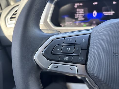 Used 2024 Volkswagen Tiguan Wolfsburg Edition AWD/4WD image 19