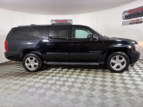 Used 2014 Chevrolet Suburban LT AWD/4WD image 3