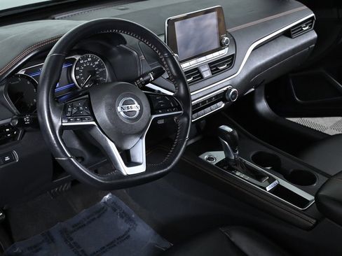 Used 2021 Nissan Altima 2.5 SR image 10