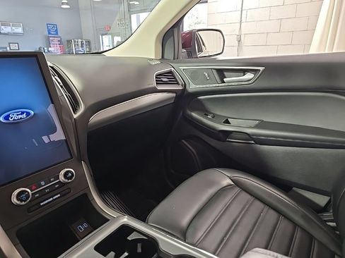 Used 2021 Ford Edge SEL w/ Convenience Package AWD/4WD image 27