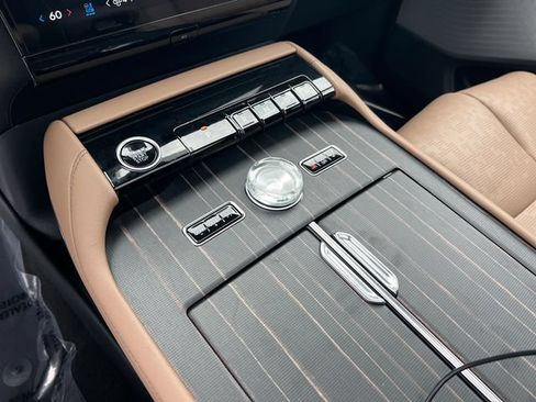New 2027 Lincoln Navigator L Black Label AWD/4WD image 32