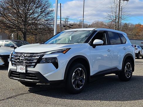 New 2026 Nissan Rogue SV image 4