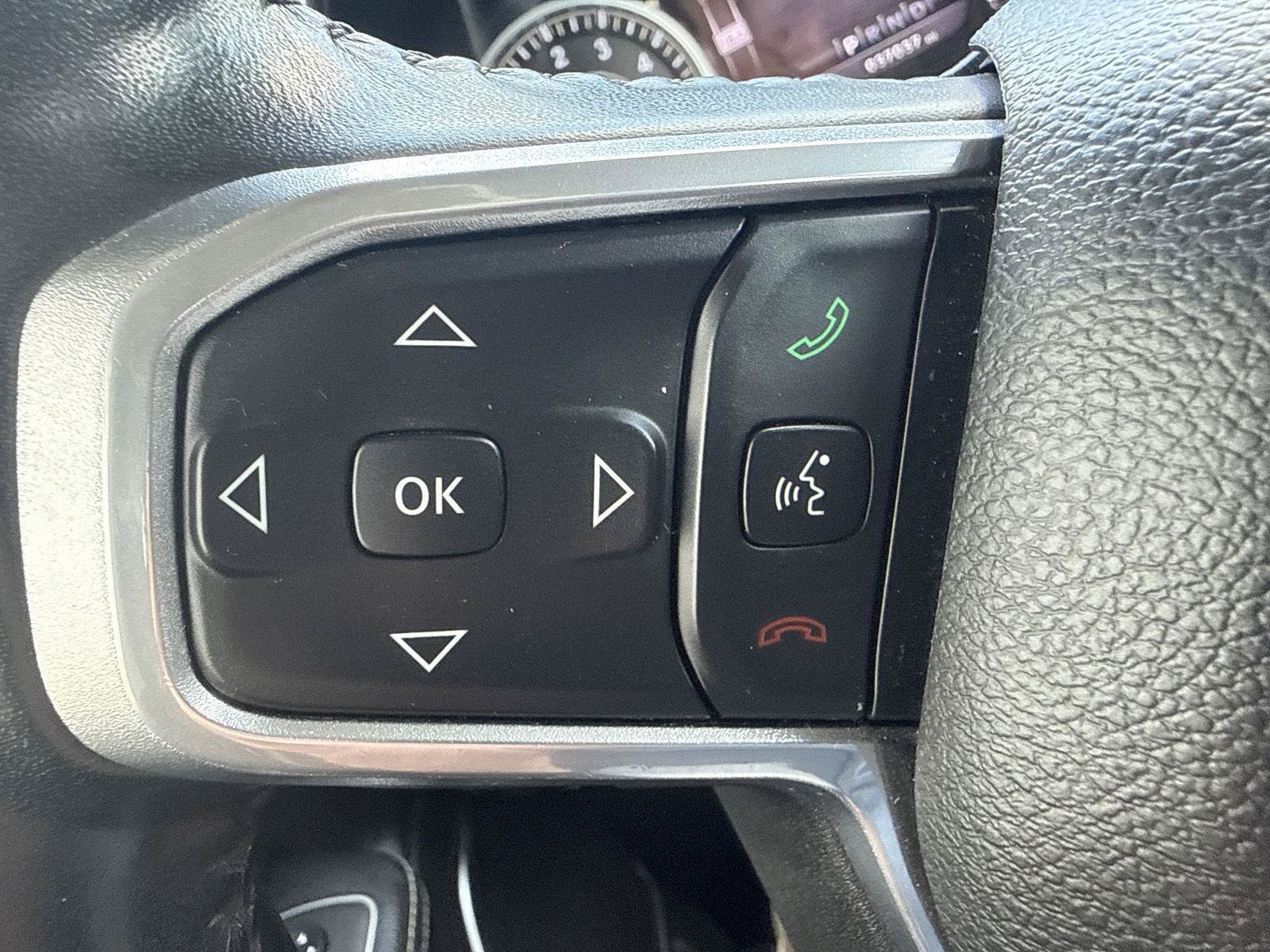 Used 2022 RAM 1500 Laramie AWD/4WD image 23