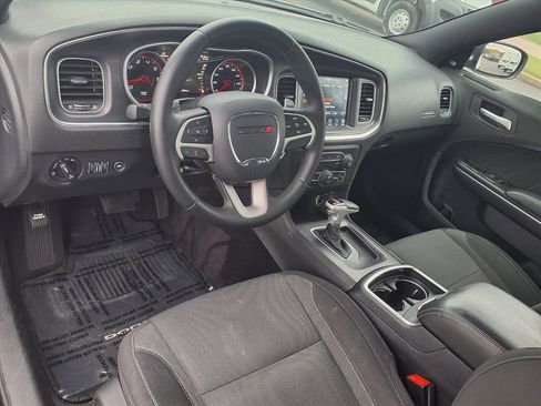 Certified 2017 Dodge Charger R/T image 17