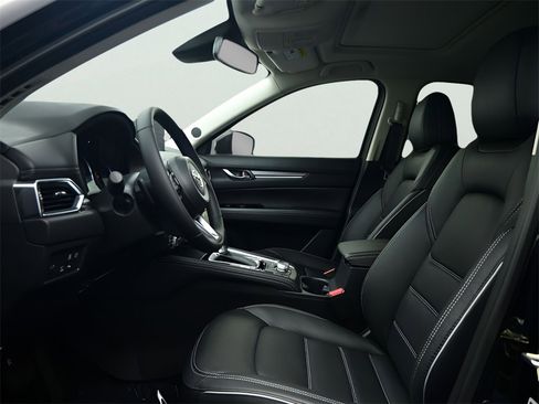 New 2025 MAZDA CX-5 AWD 2.5 S w/ Premium Plus Pkg image 3