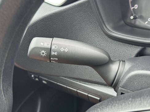 Used 2025 Toyota Corolla LE FWD image 23