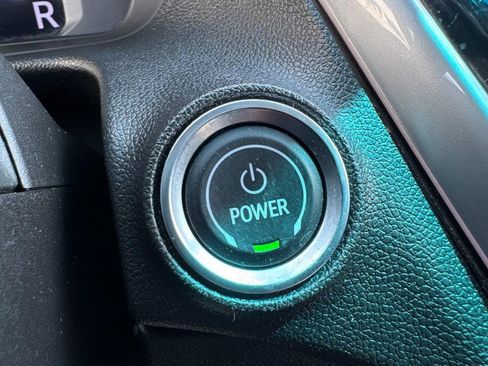 Used 2023 Chevrolet Bolt LT FWD image 21