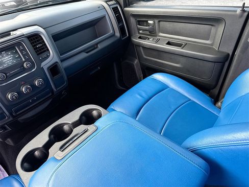 Used 2019 RAM 1500 Tradesman w/ Tradesman SXT Package image 25