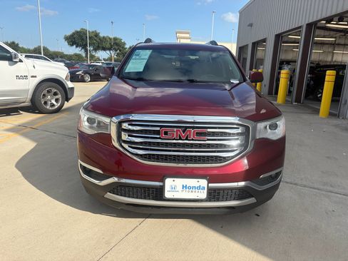 Used 2018 GMC Acadia SLE FWD image 2