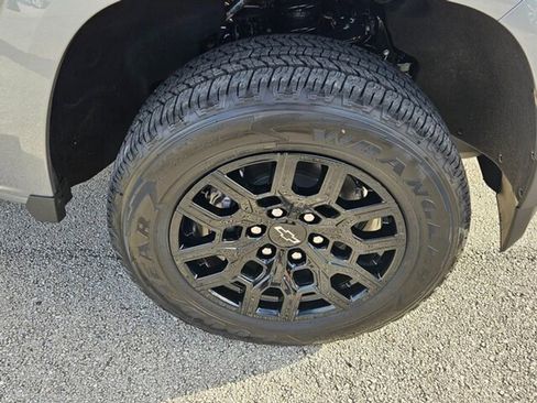 Used 2026 Chevrolet Colorado W/T w/ WT Custom Package image 16