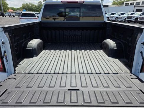 New 2026 GMC Sierra 1500 SLT w/ SLT Premium Plus Package AWD/4WD image 15
