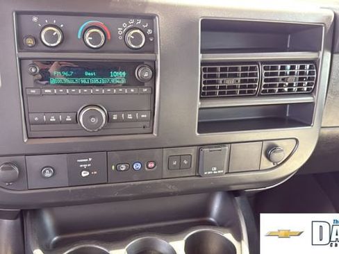 Used 2025 GMC Savana 3500 LT w/ LT Preferred Equipment Group RWD image 15