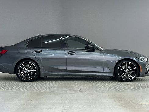 Used 2022 BMW 330i Sedan w/ M Sport Package RWD image 7